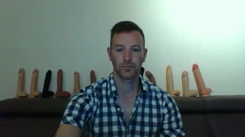 Snapshot of rattaman007 chatting on 30, 4, 2026 Thomas online show from 30, 4, 2026