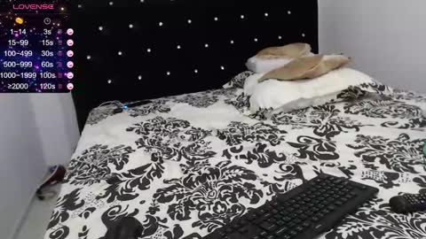 RaulWildBoy27 online show from 22, 1, 2025