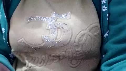 Snapshot of rava_sexy chatting on 10, 1, 2026 rava_sexy online show from 10, 1, 2026