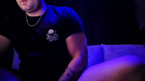 Snapshot of ravegym chatting on 15, 10, 2025 ravegym online show from 15, 10, 2025