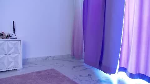 Raven Foxxy online show from 11, 6, 2026