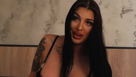 raven_inkk online show from 20, 4, 2026