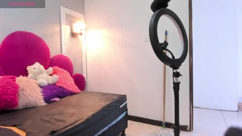 raven_loove online show from 12, 5, 2026