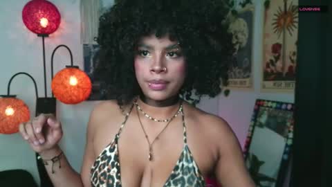 Snapshot of raven_luv chatting on 16, 9, 2025 raven  online show from 16, 9, 2025