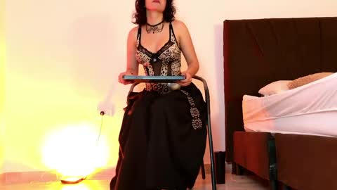   online show from 11, 5, 2026