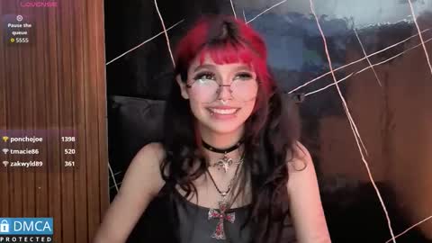 raven_rox_ online show from 26, 2, 2026