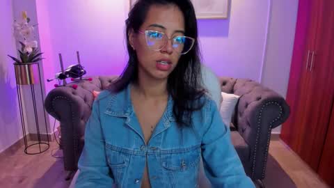 Snapshot of raven_stonee chatting on 18, 9, 2025 Raven online show from 18, 9, 2025