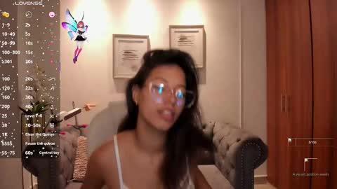 Snapshot of raven_stonee chatting on 15, 10, 2025 Raven online show from 15, 10, 2025