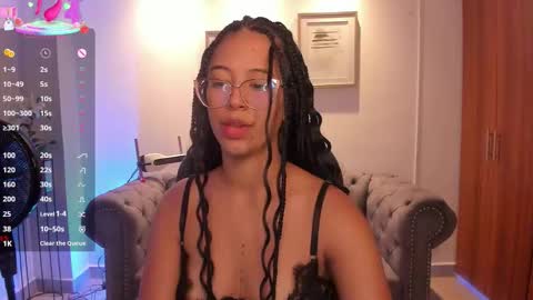 Snapshot of raven_stonee chatting on 27, 10, 2025 Raven online show from 27, 10, 2025