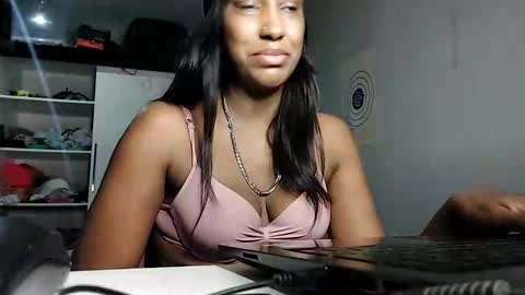 Snapshot of ravenbby chatting on 9, 4, 2026 ravenbby online show from 9, 4, 2026