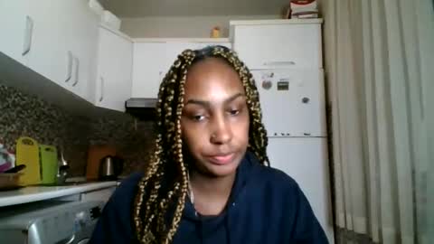 ravenbby online show from 11, 5, 2026