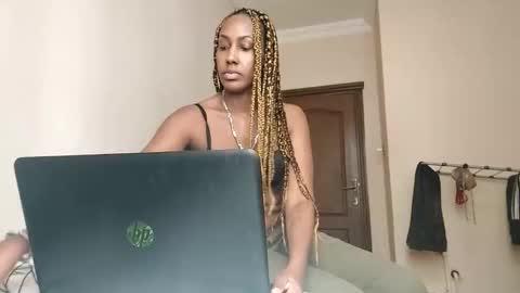 ravenbby online show from 18, 5, 2026