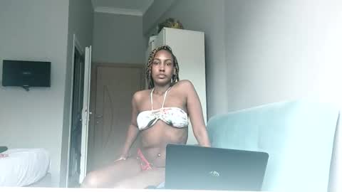 ravenbby online show from 25, 5, 2026