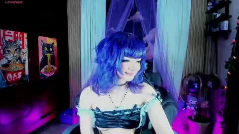 Snapshot of ravencollen chatting on 17, 6, 2026 ravencollen online show from 17, 6, 2026