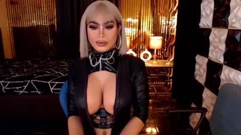 ravenmystiquex online show from 28, 5, 2026