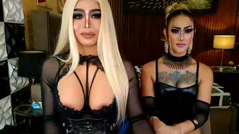 ravenmystiquex online show from 23, 7, 2026