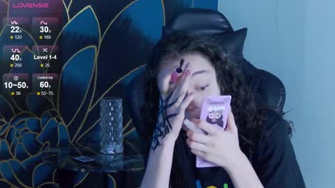 Snapshot of ravennmoonn chatting on 11, 9, 2025 Raven online show from 11, 9, 2025