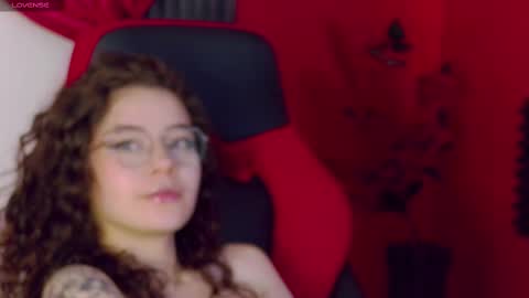 Snapshot of ravennmoonn chatting on 2, 10, 2025 Raven online show from 2, 10, 2025