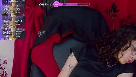 Snapshot of ravennmoonn chatting on 4, 10, 2025 Raven online show from 4, 10, 2025