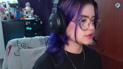 Snapshot of raventh_ chatting on 27, 10, 2025 raventh_ online show from 27, 10, 2025