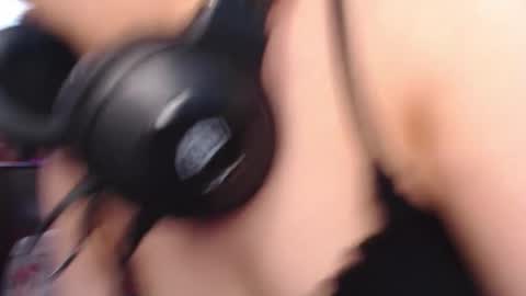 Snapshot of raventh_ chatting on 29, 10, 2025 raventh_ online show from 29, 10, 2025