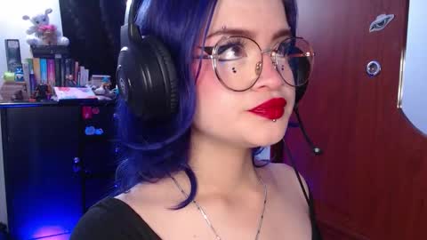 Snapshot of raventh_ chatting on 6, 11, 2025 raventh_ online show from 6, 11, 2025