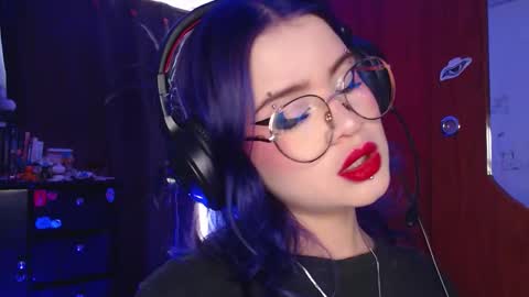 Snapshot of raventh_ chatting on 8, 11, 2025 raventh_ online show from 8, 11, 2025