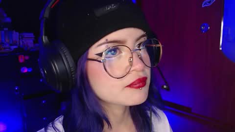 Snapshot of raventh_ chatting on 4, 12, 2025 raventh_ online show from 4, 12, 2025