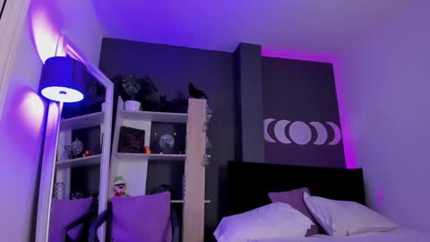 Raven Witch online show from 30, 1, 2025