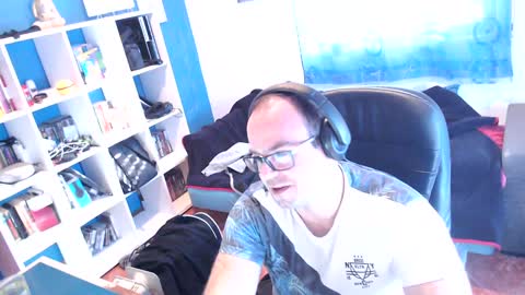 ravingr3d3 online show from 15, 1, 2025