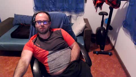 ravingr3d3 online show from 27, 1, 2025