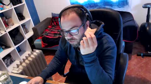 ravingr3d3 online show from 6, 2, 2025