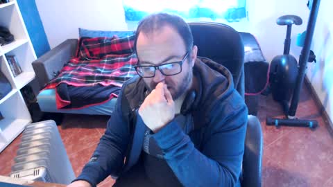 ravingr3d3 online show from 6, 2, 2025