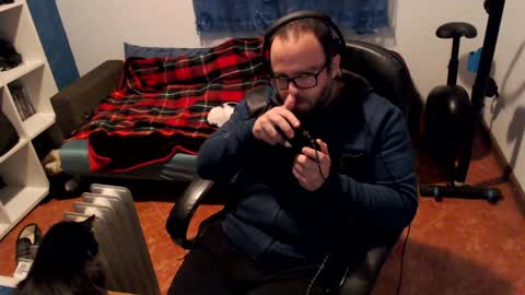 ravingr3d3 online show from 6, 2, 2025