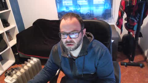 ravingr3d3 online show from 7, 2, 2025