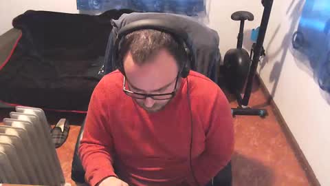 ravingr3d3 online show from 14, 2, 2025