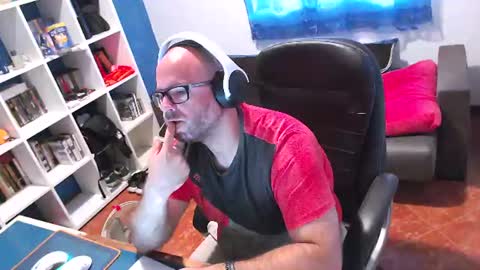 ravingr3d3 online show from 22, 6, 2026