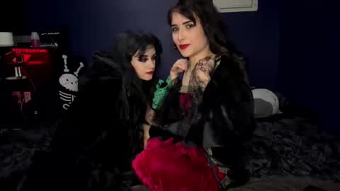 Ravyn and Nyx online show from 26, 10, 2025