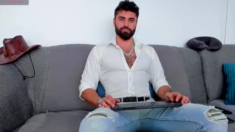 Snapshot of rawadam chatting on 28, 2, 2025 Adam online show from 28, 2, 2025