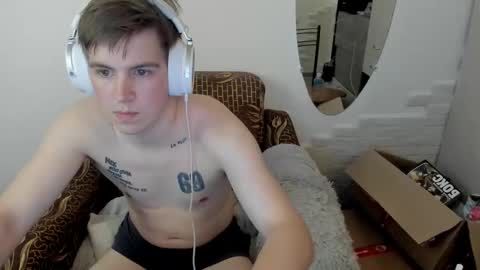 Snapshot of ray_hill chatting on 14, 11, 2025 Ray online show from 14, 11, 2025