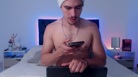 Snapshot of ray_weed chatting on 11, 1, 2026 Ray online show from 11, 1, 2026