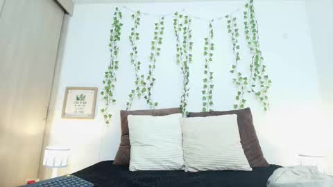 Snapshot of ray_weed chatting on 12, 1, 2026 Ray online show from 12, 1, 2026