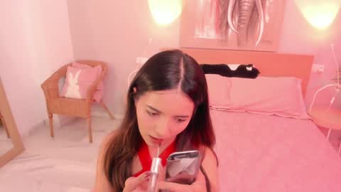 Raychell Black  online show from 15, 9, 2025