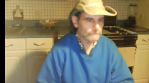 Snapshot of raylene4u2 chatting on 7, 10, 2025 Ray online show from 7, 10, 2025