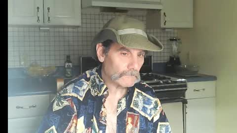 Snapshot of raylene4u2 chatting on 4, 3, 2026 Ray online show from 4, 3, 2026