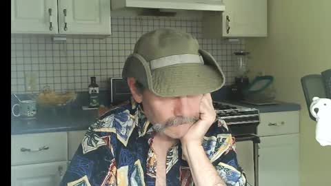 Snapshot of raylene4u2 chatting on 4, 3, 2026 Ray online show from 4, 3, 2026