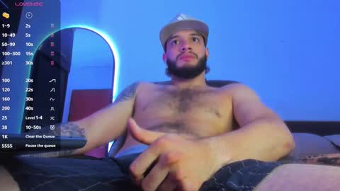 Felipe independent model online show from 11, 10, 2025