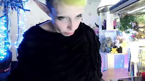 Snapshot of raziel_haze chatting on 13, 12, 2024  Yrriel Strife Candy-Demon Caveboy mr. Cringe   online show from 13, 12, 2024