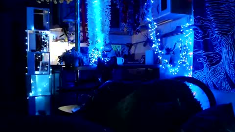 Snapshot of raziel_haze chatting on 1, 1, 2025  Yrriel Strife Candy-Demon Caveboy mr. Cringe   online show from 1, 1, 2025