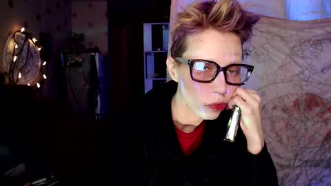 Snapshot of raziel_haze chatting on 16, 1, 2025  Yrriel Strife Candy-Demon Caveboy mr. Cringe   online show from 16, 1, 2025